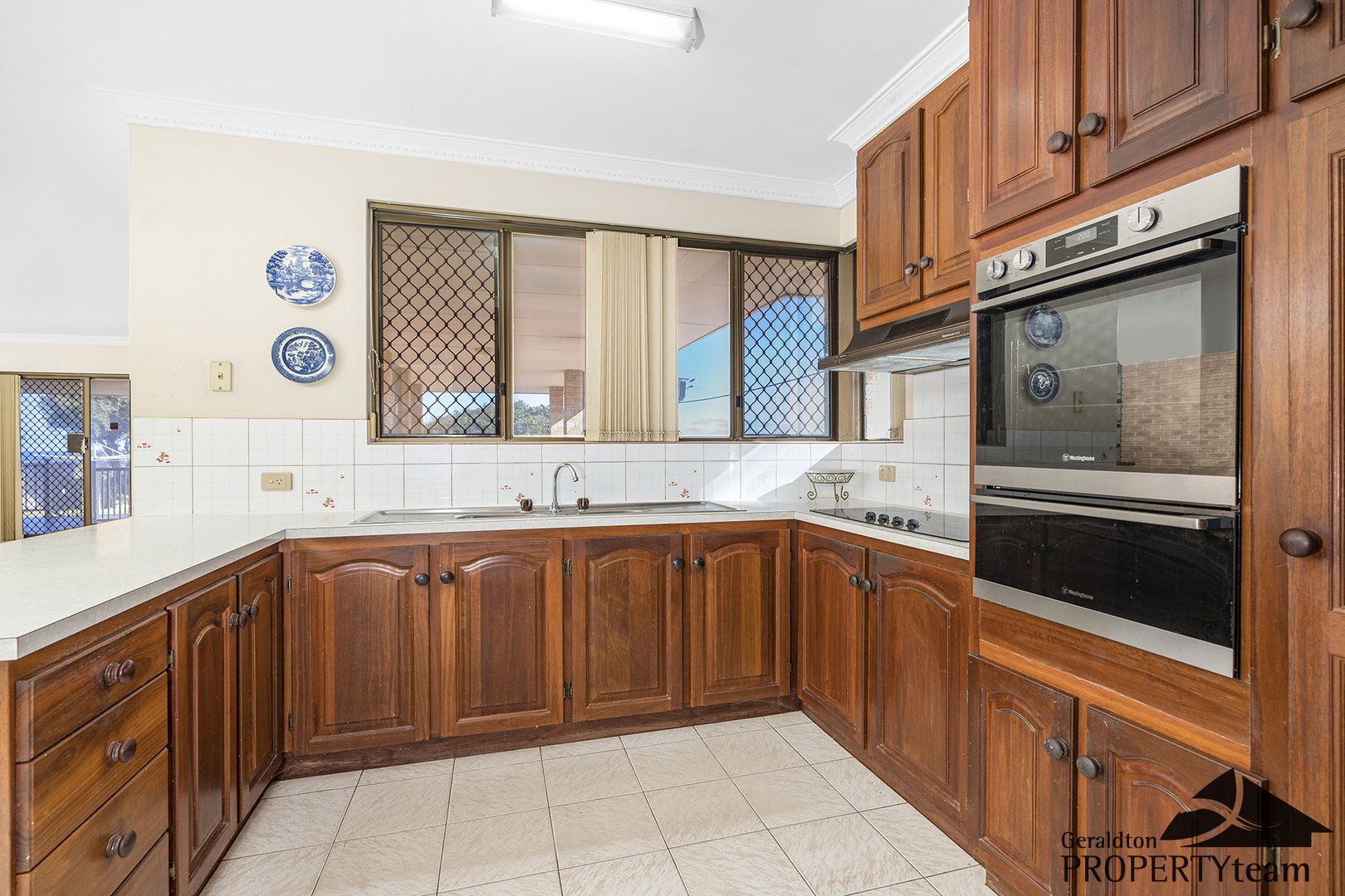 2 Maidstone Street, Mount Tarcoola WA 6530, Image 2