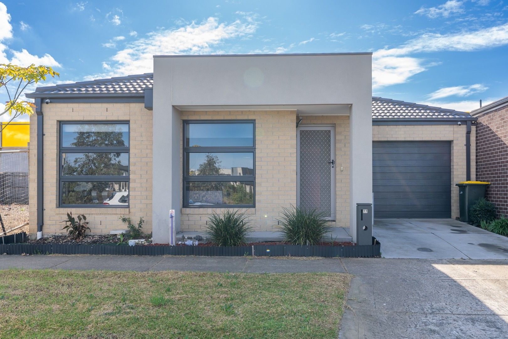 4 bedrooms House in 77 Jean Street POINT COOK VIC, 3030