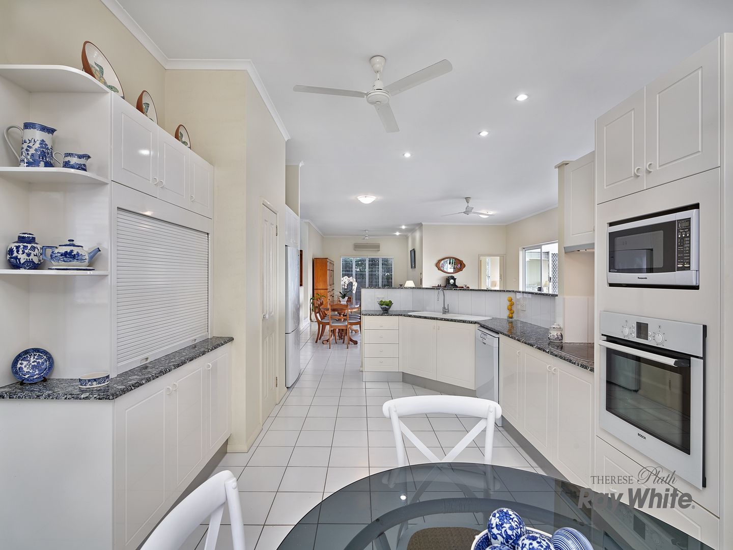 35 Southerden Drive, Mooroobool QLD 4870, Image 2
