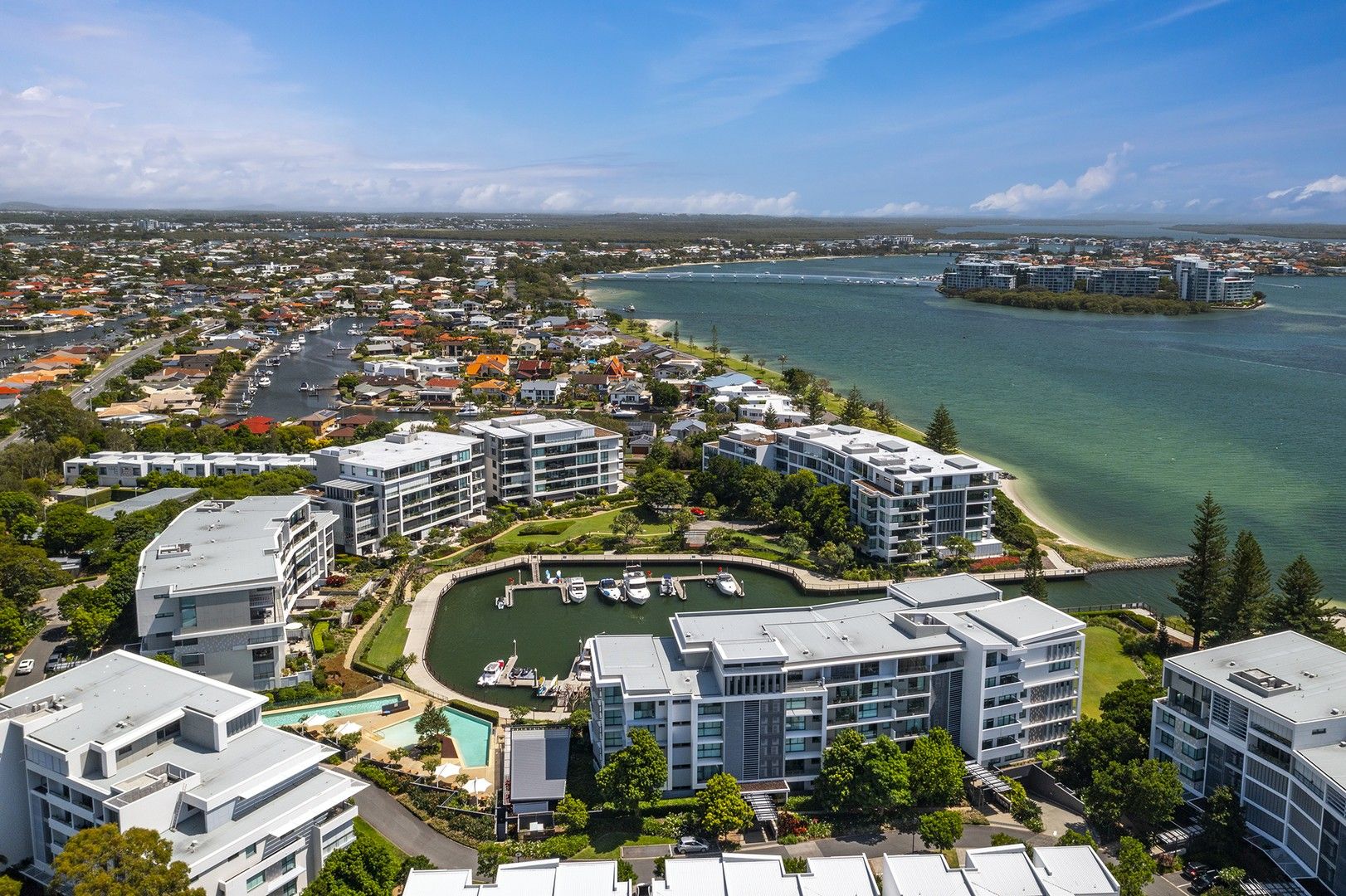 4105/323 Bayview Street, Paradise Point QLD 4216, Image 0