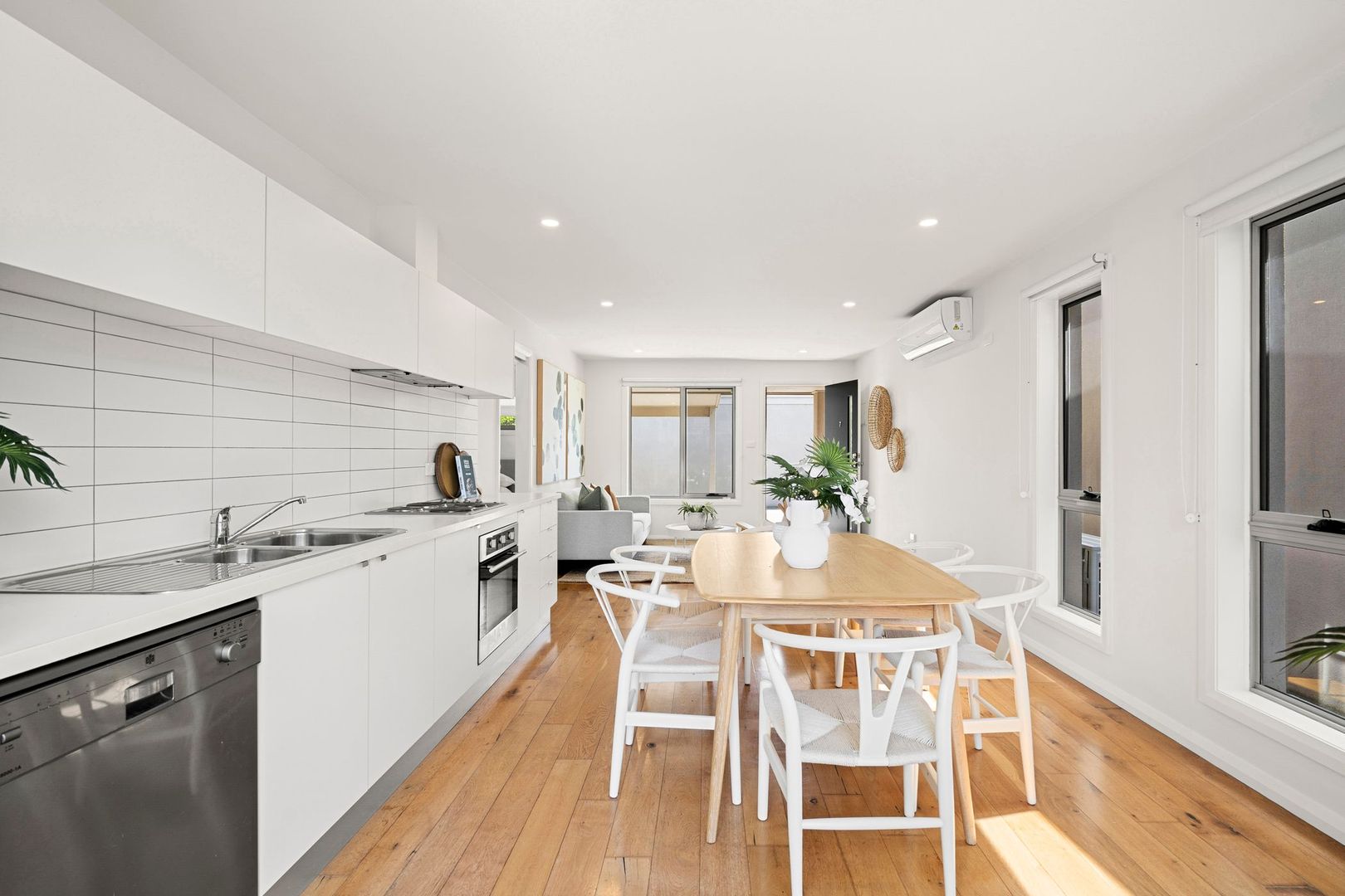 7/6-8 Stafford Street, Herne Hill VIC 3218, Image 2