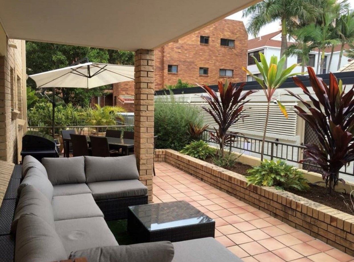 2 bedrooms Apartment / Unit / Flat in 4/133 Old Burleigh Road BROADBEACH QLD, 4218