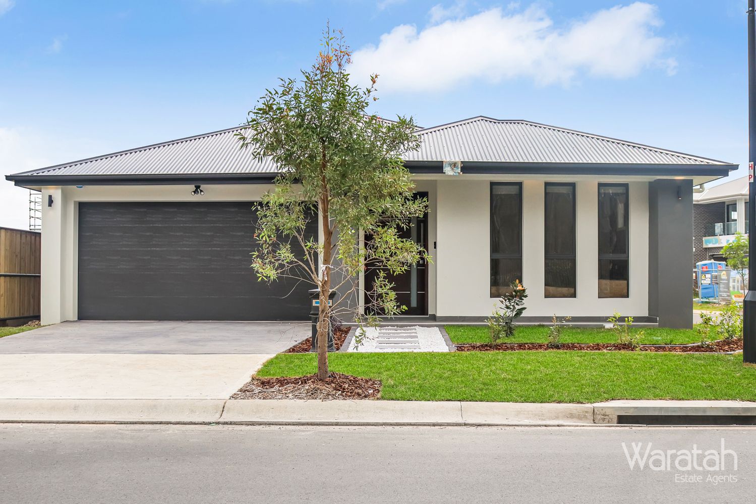 4 bedrooms House in 80 Mangrove Circuit MARSDEN PARK NSW, 2765