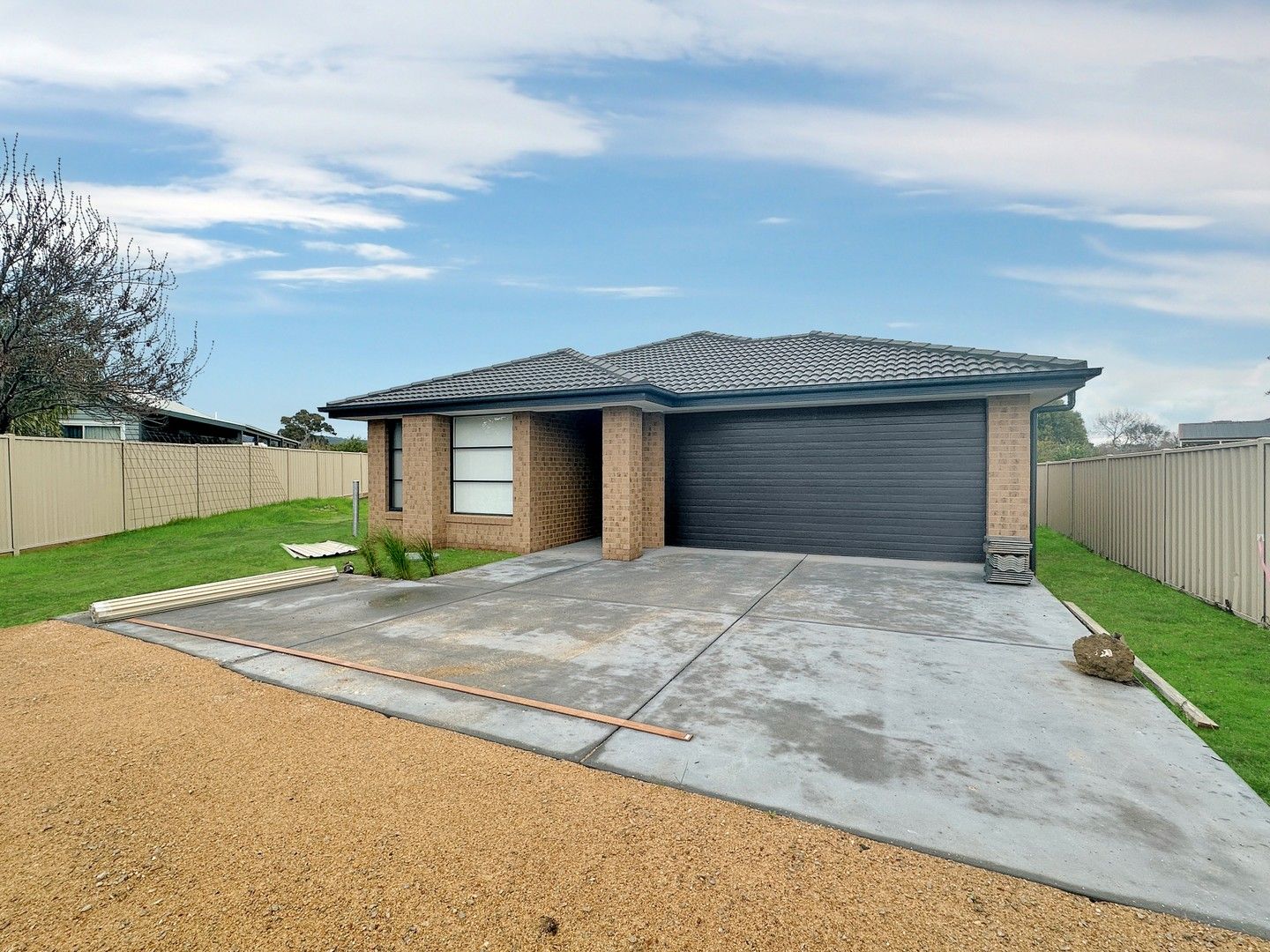 4 bedrooms House in 10 Bell Street EUROA VIC, 3666