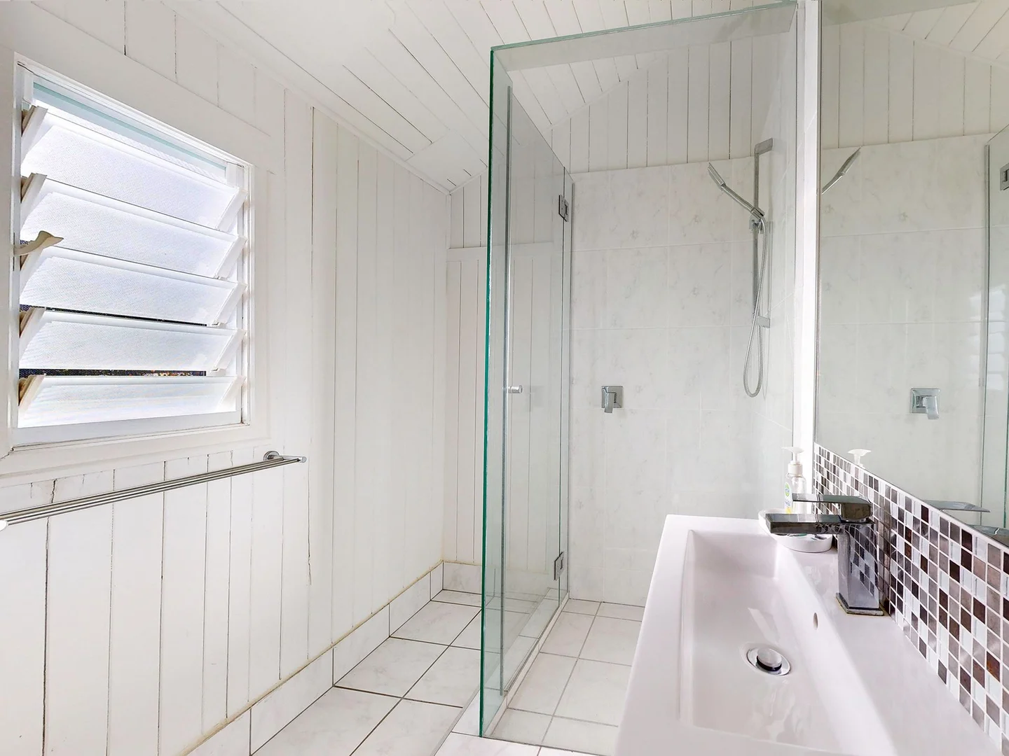 Additional image 6 of 59 Lugg St, Bardon QLD 4065