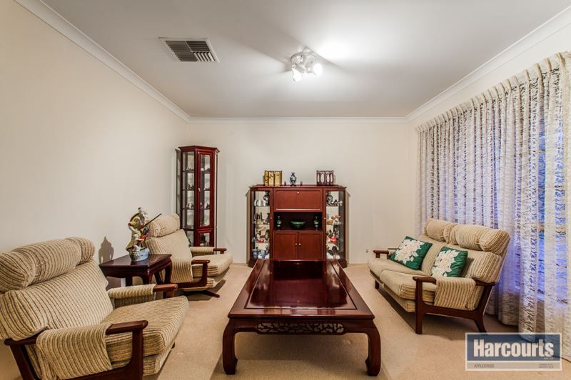 6 Inwood Place, Murdoch WA 6150, Image 2