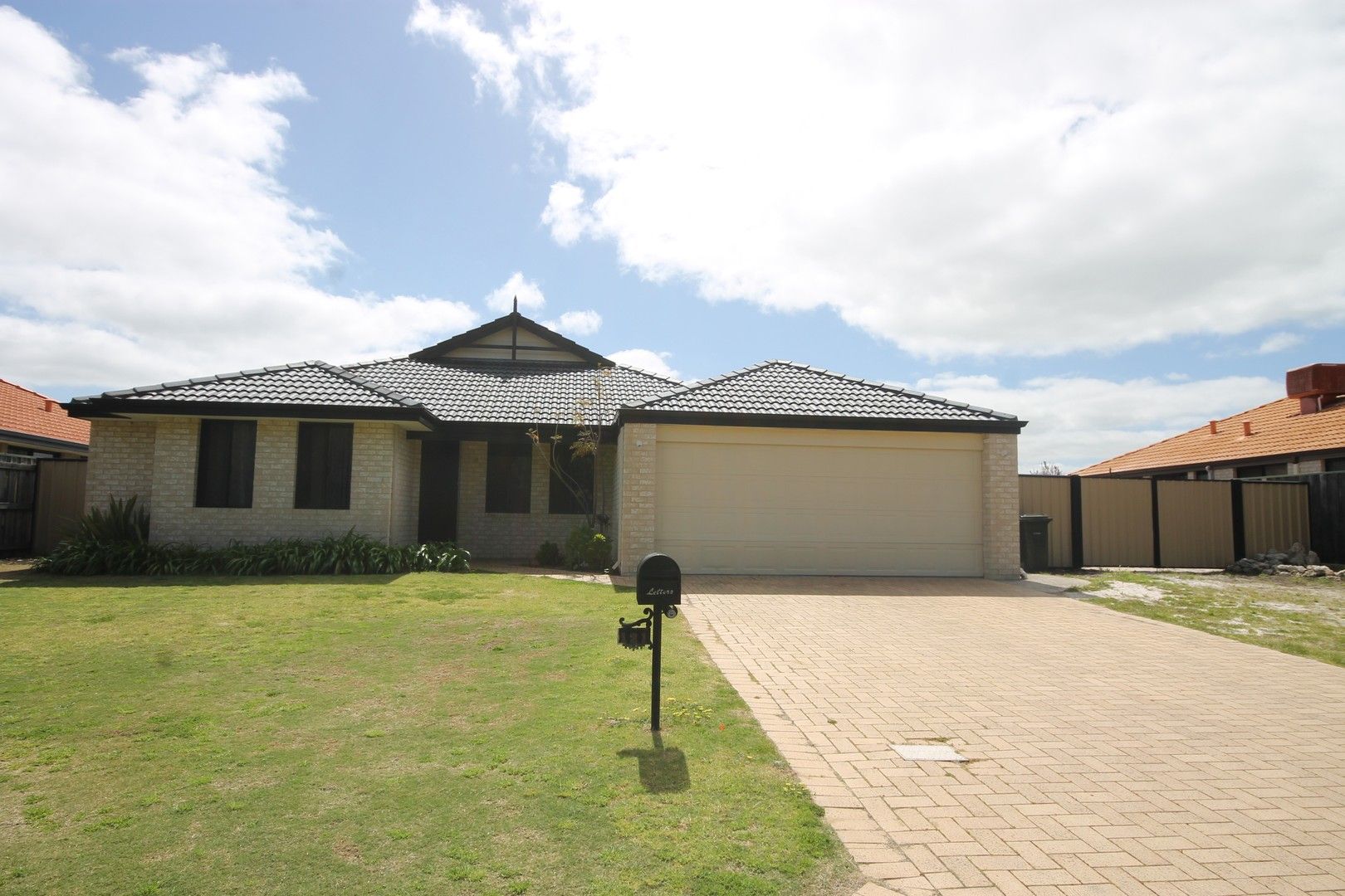 4 bedrooms House in 121 Kingston Drive AUSTRALIND WA, 6233