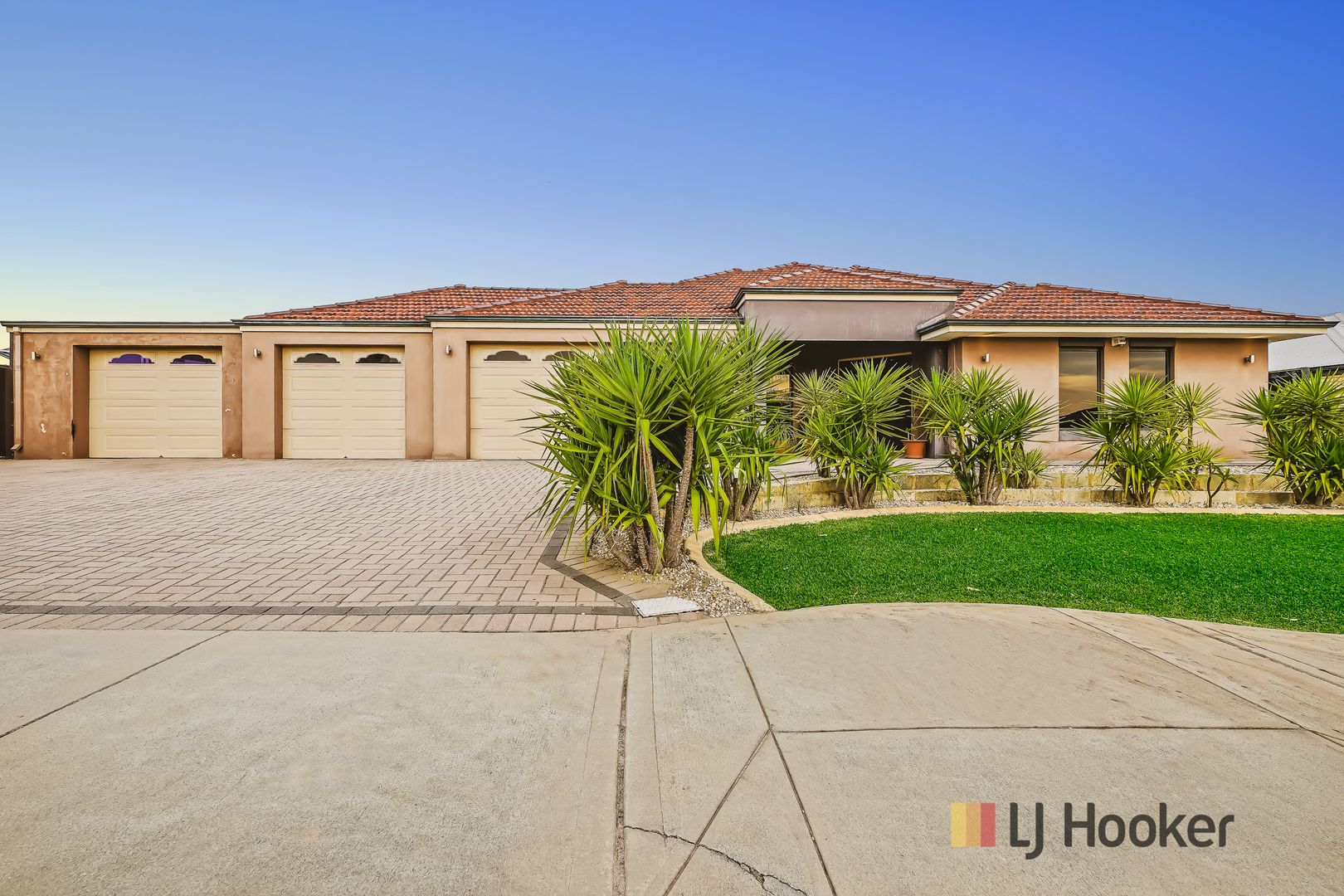 10 Guraga Terrace, Ellenbrook WA 6069, Image 2