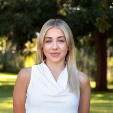 Ray White Nepean Group - Caitlin Quinnell