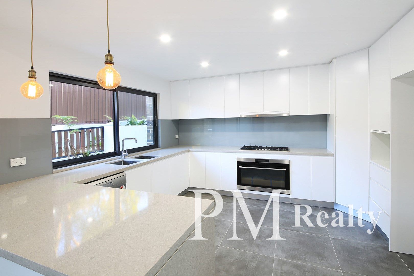 3/9 Glencoe St, Sutherland NSW 2232, Image 0