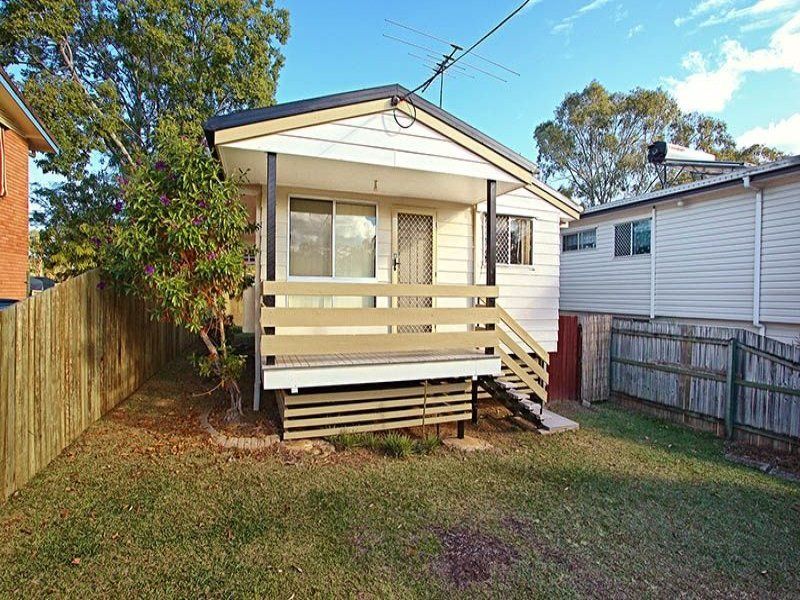 3 bedrooms House in 66 Queen Street CABOOLTURE SOUTH QLD, 4510