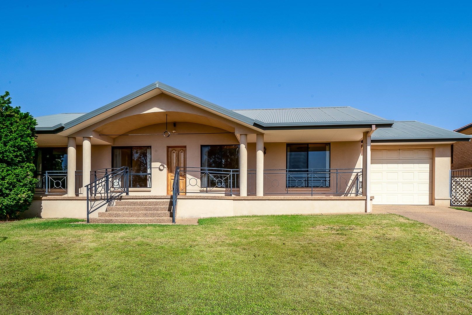 18 Patamba Street, Kooringal NSW 2650, Image 0