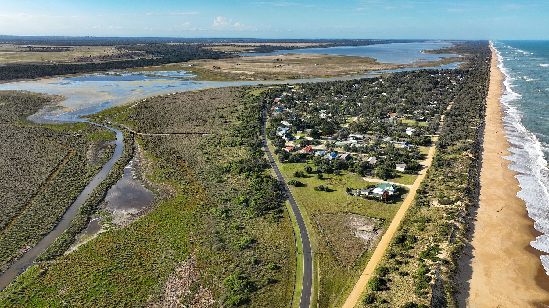 SeasprayLetts Beach Road, The Honeysuckles VIC 3851 House for Sale