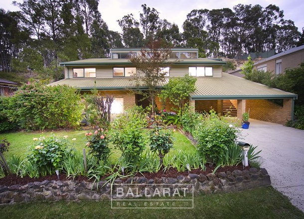 14 Darriwell Drive, Mount Helen VIC 3350