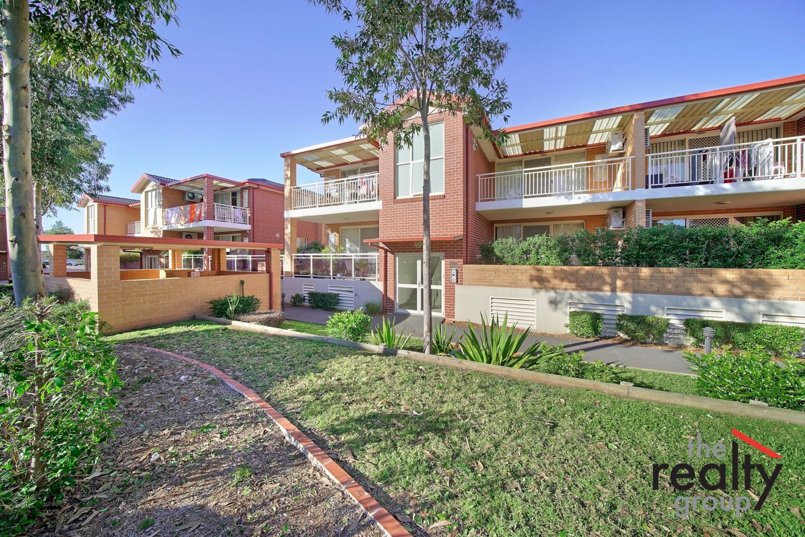 2 bedrooms Apartment / Unit / Flat in 32/221A Waterworth Drive MOUNT ANNAN NSW, 2567
