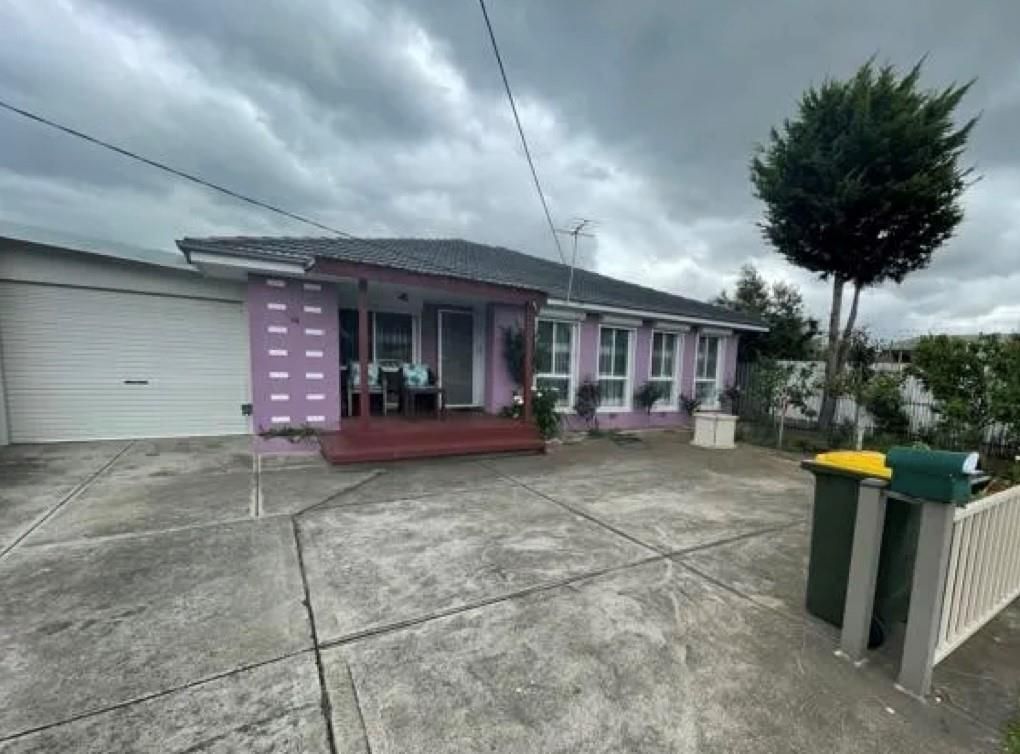 4 bedrooms House in 15 King Street DALLAS VIC, 3047