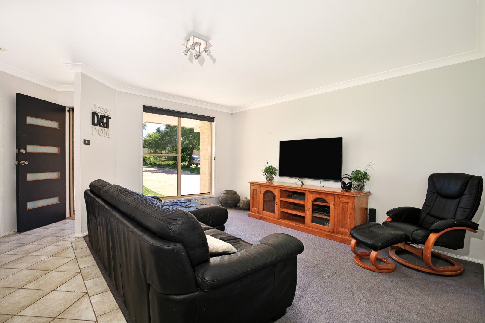 12 Magnolia Grove, Bomaderry NSW 2541, Image 1