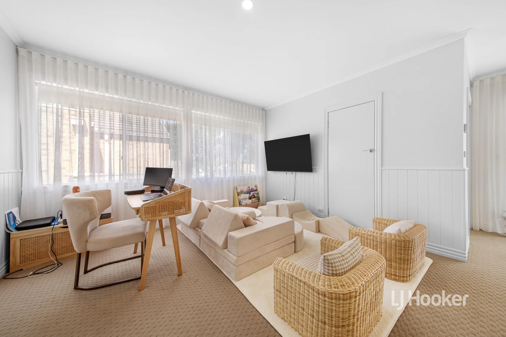 Additional image 11 of 29 Lakeside Drive, Sanctuary Lakes VIC 3030