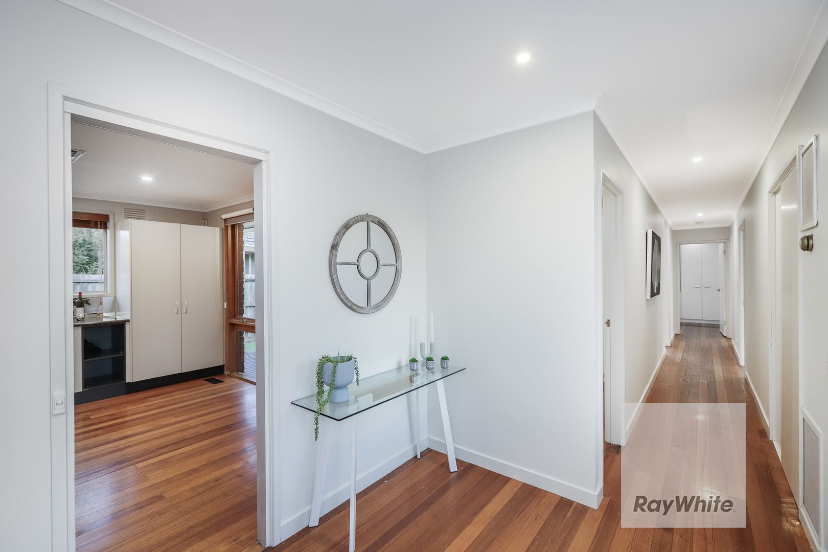 7 Pendle Close, Gladstone Park VIC 3043, Image 2