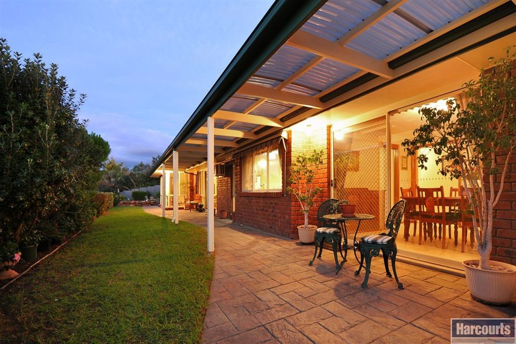 22 Caralue Road, Marino SA 5049, Image 2