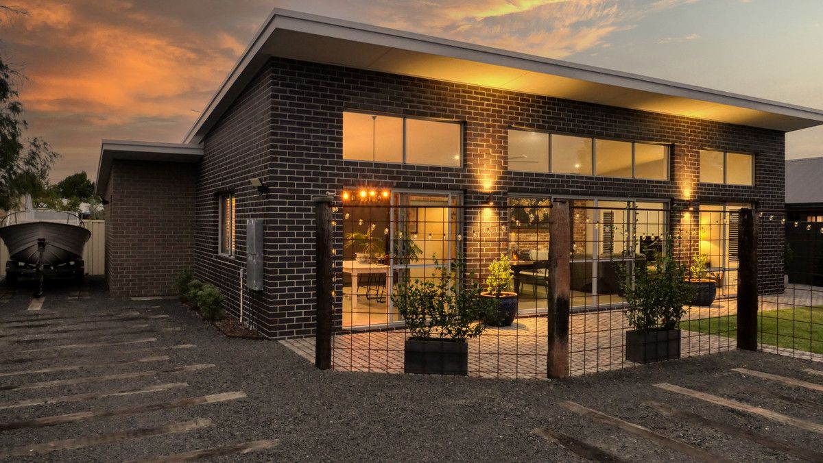 36A Reynolds Street, West Busselto Property History & Address