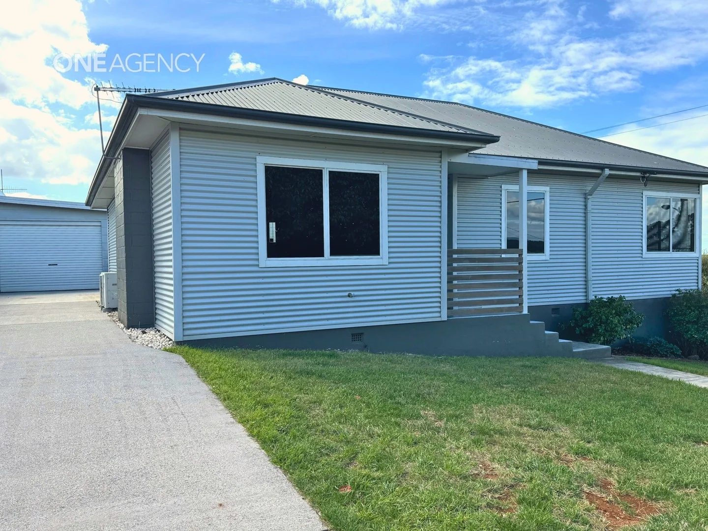 Primary image of 2 Verelle Street, Hillcrest TAS 7320
