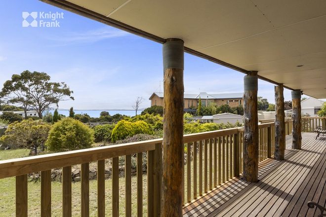 Picture of 1 Kennedia Place, SWANSEA TAS 7190