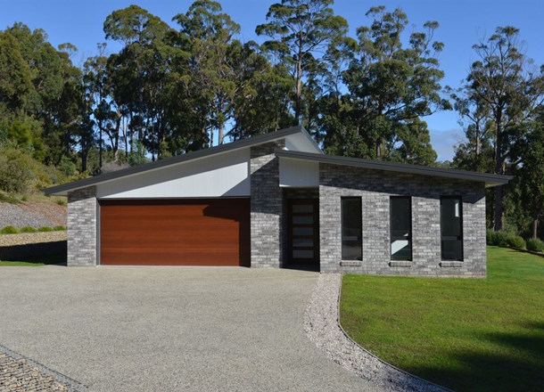 35 Leatherwood Drive, Penguin TAS 7316