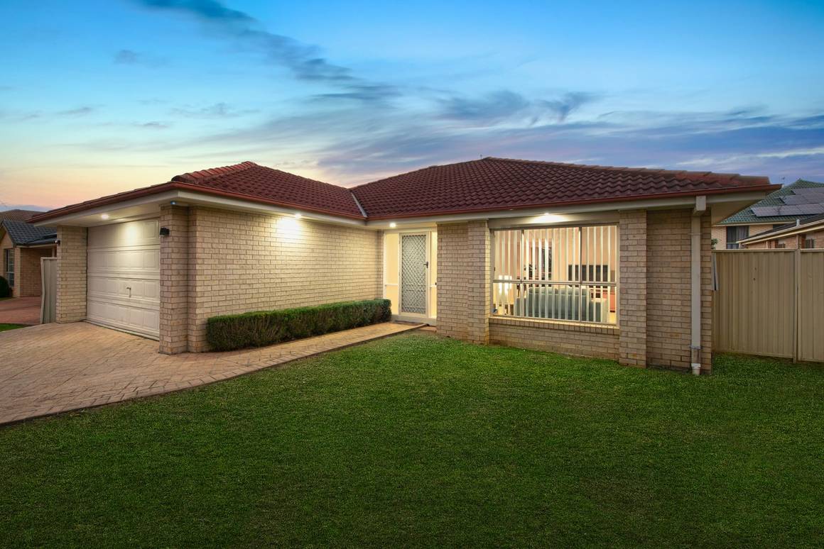 Picture of 73 Glenwood Park Drive, GLENWOOD NSW 2768