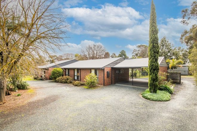 Picture of 12 Park Avenue, GRAHAMVALE VIC 3631