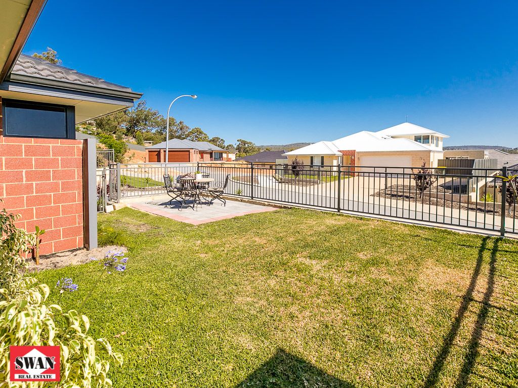 17 Hilliger Turn, Jane Brook WA 6056, Image 2