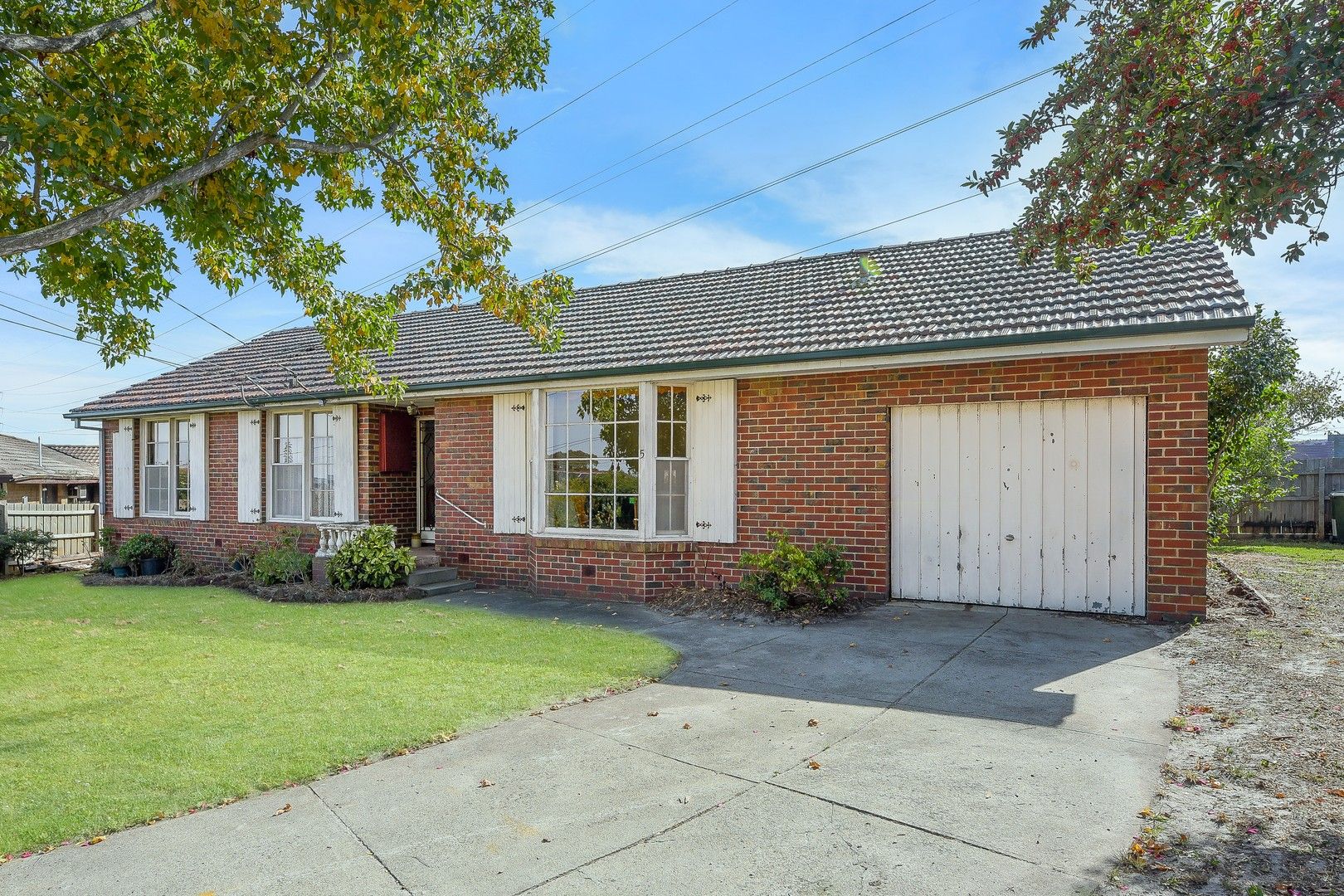 3 bedrooms House in 5 Yongala Court CLAYTON SOUTH VIC, 3169