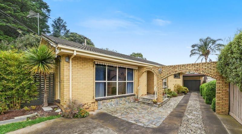 3 bedrooms House in 8 Havanna Court Court BENTLEIGH EAST VIC, 3165