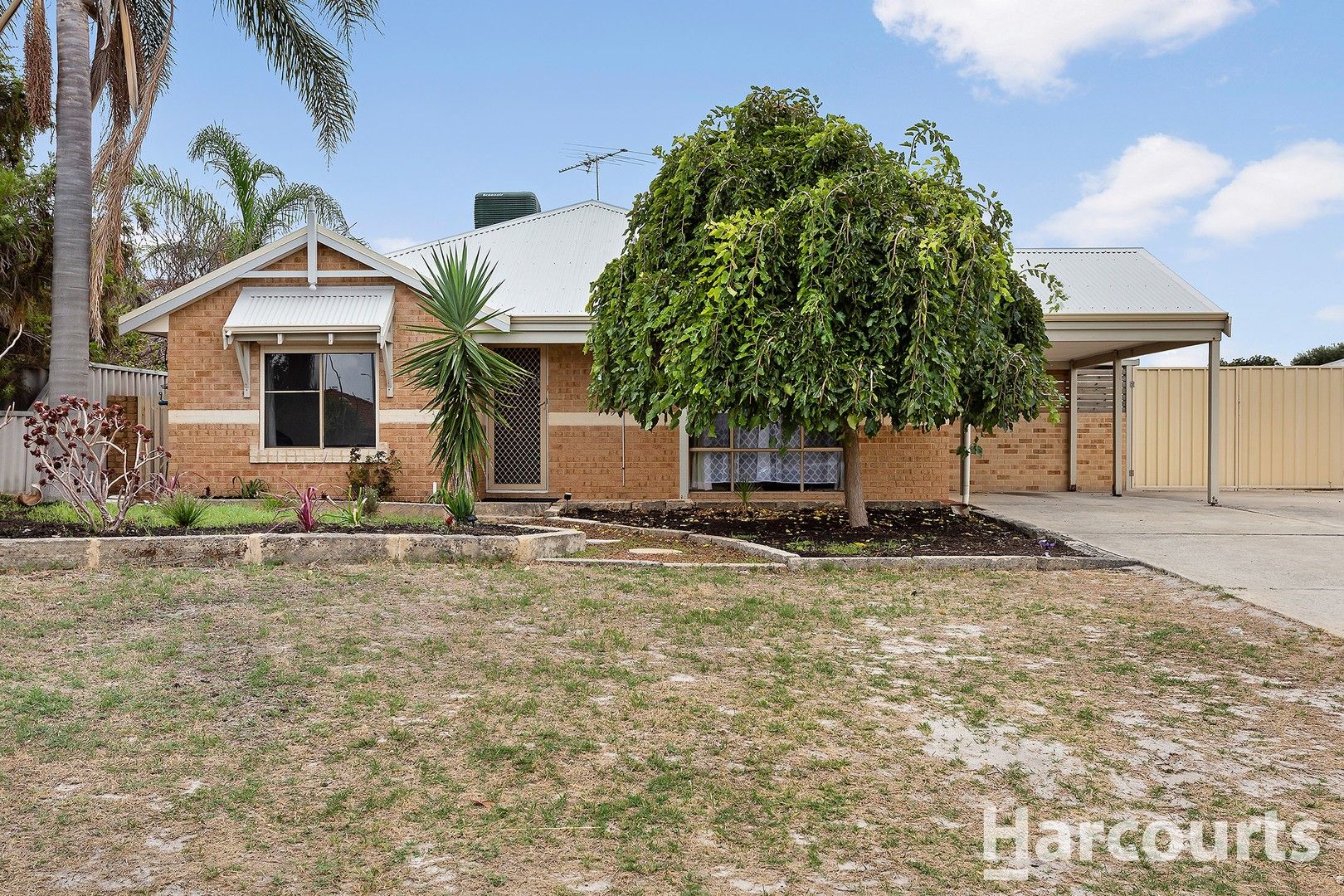 4 bedrooms House in 13 Broadfield Retreat ERSKINE WA, 6210