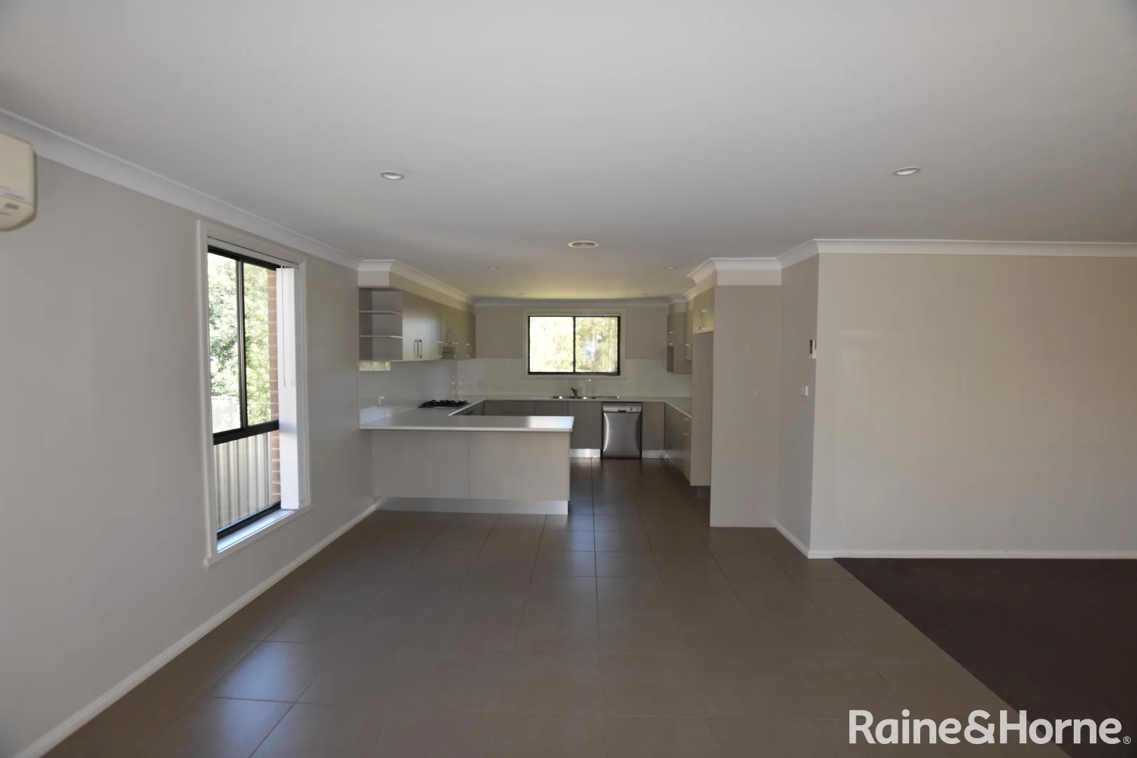 Additional image 6 of 5/20 Majestic Way, Orange NSW 2800