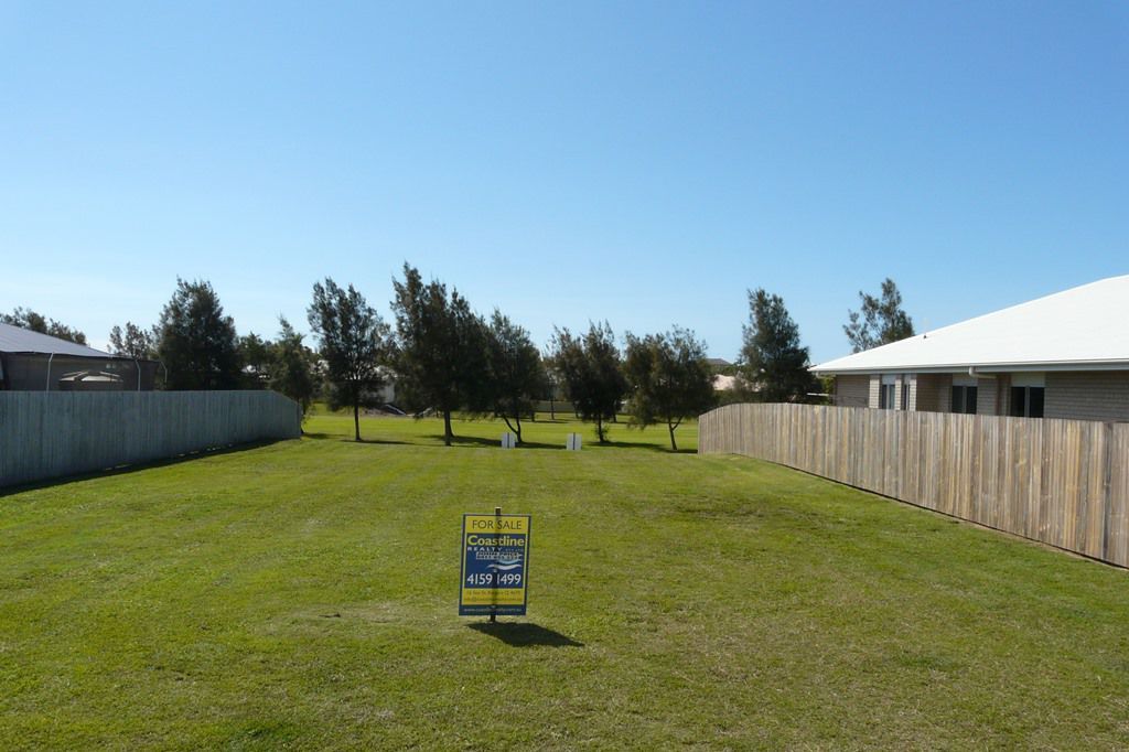 5 McCallum Close, Coral Cove QLD 4670, Image 2