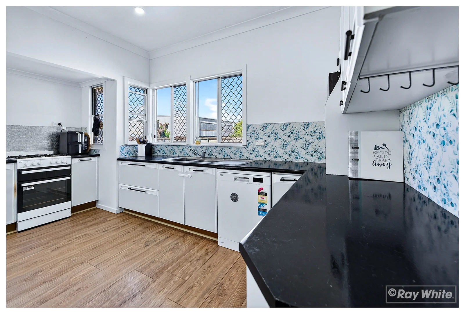 Additional image 3 of 18 Wilmington Street, Kawana QLD 4701