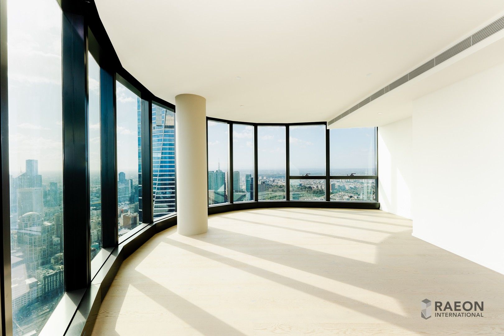 3 bedrooms Apartment / Unit / Flat in 7401/70 Southbank Blvd SOUTHBANK VIC, 3006