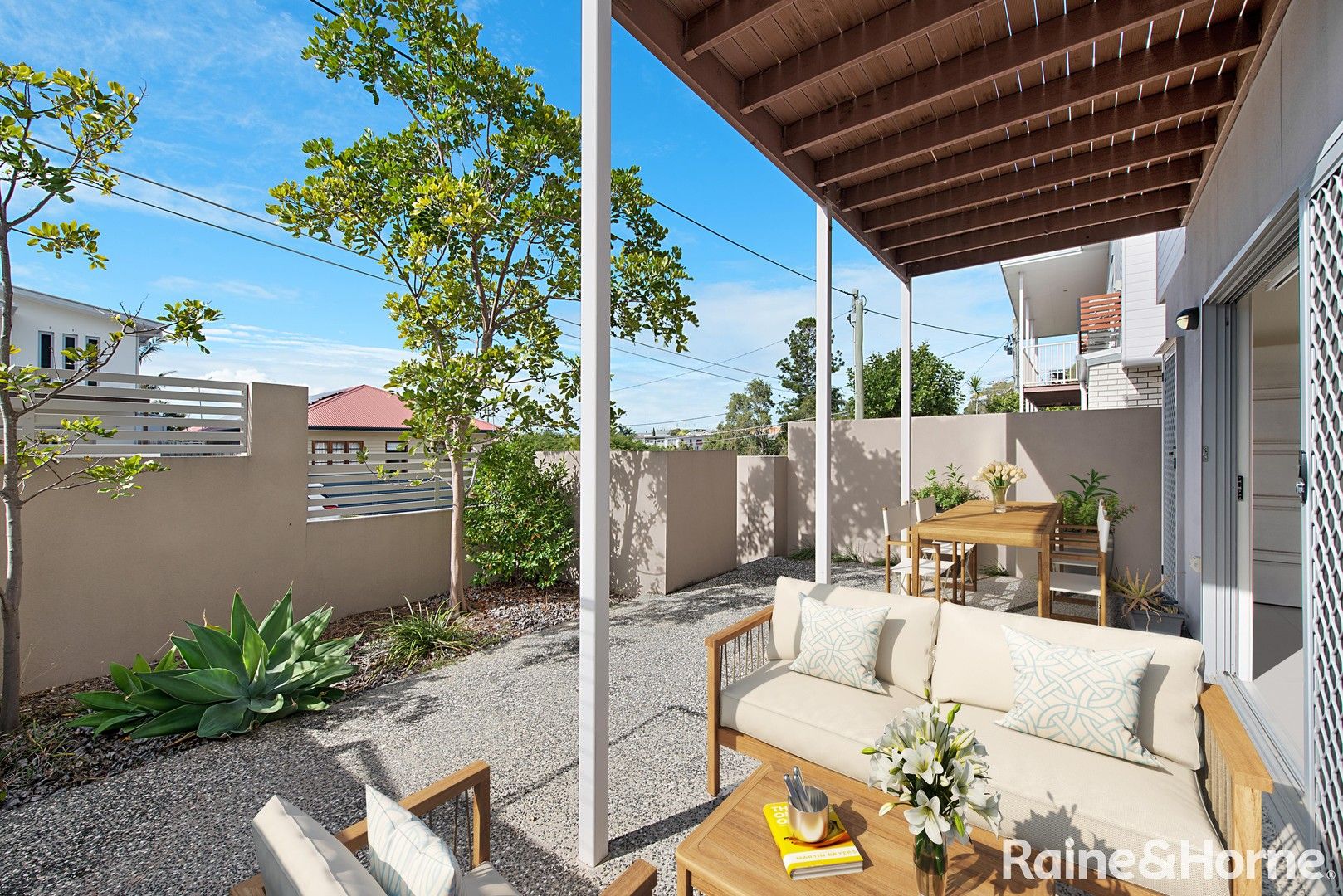 3 bedrooms Townhouse in 1/22 Booligal Street CARINA QLD, 4152