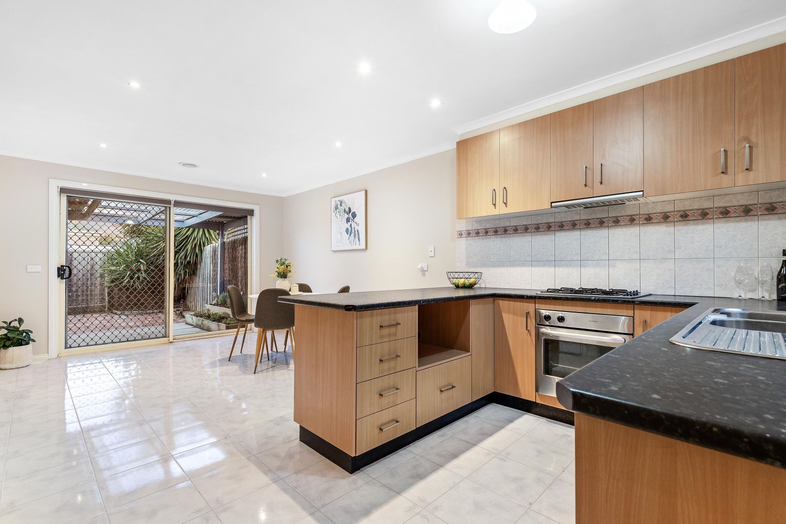 1/23 Jade Way, Hillside VIC 3037, Image 2