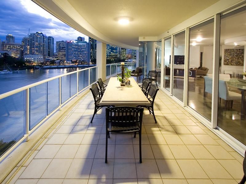 405/21 Pixley Street, Kangaroo Point Property History & Address