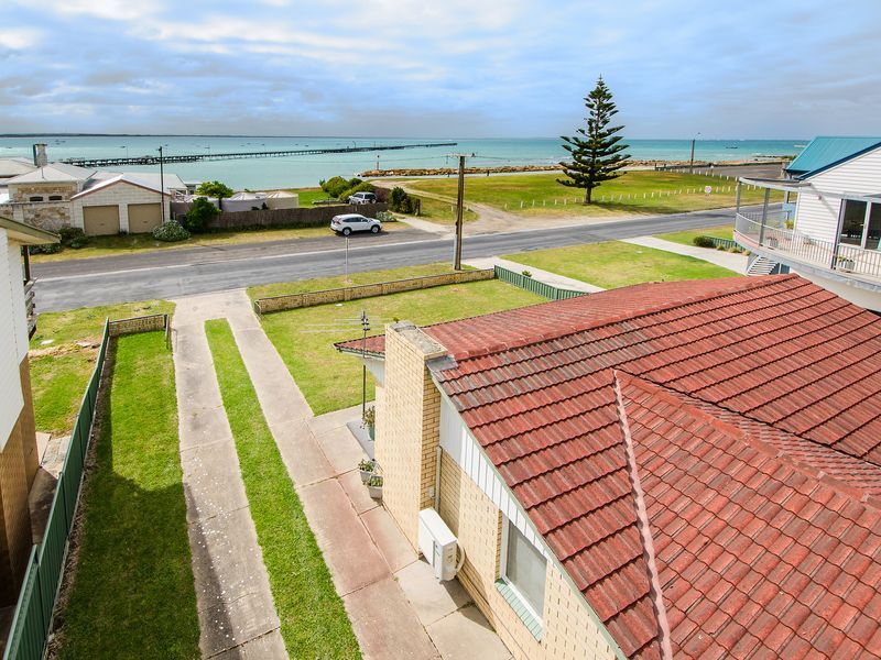 4 Beach Road, Beachport SA 5280, Image 1