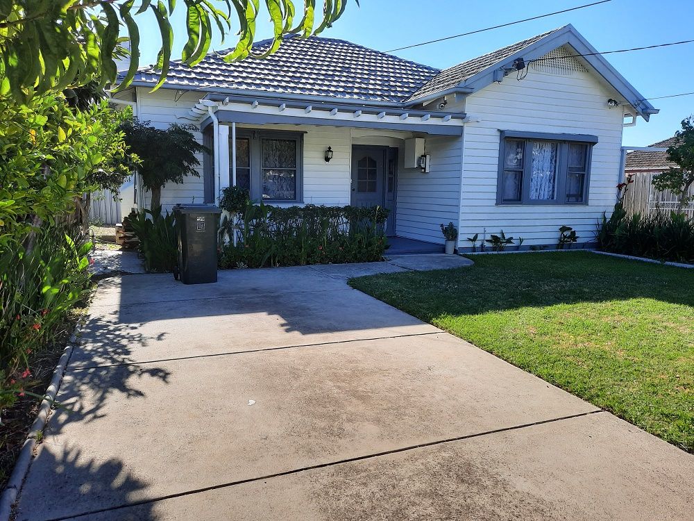 3 bedrooms House in 1/71 Moylan Street BENTLEIGH EAST VIC, 3165