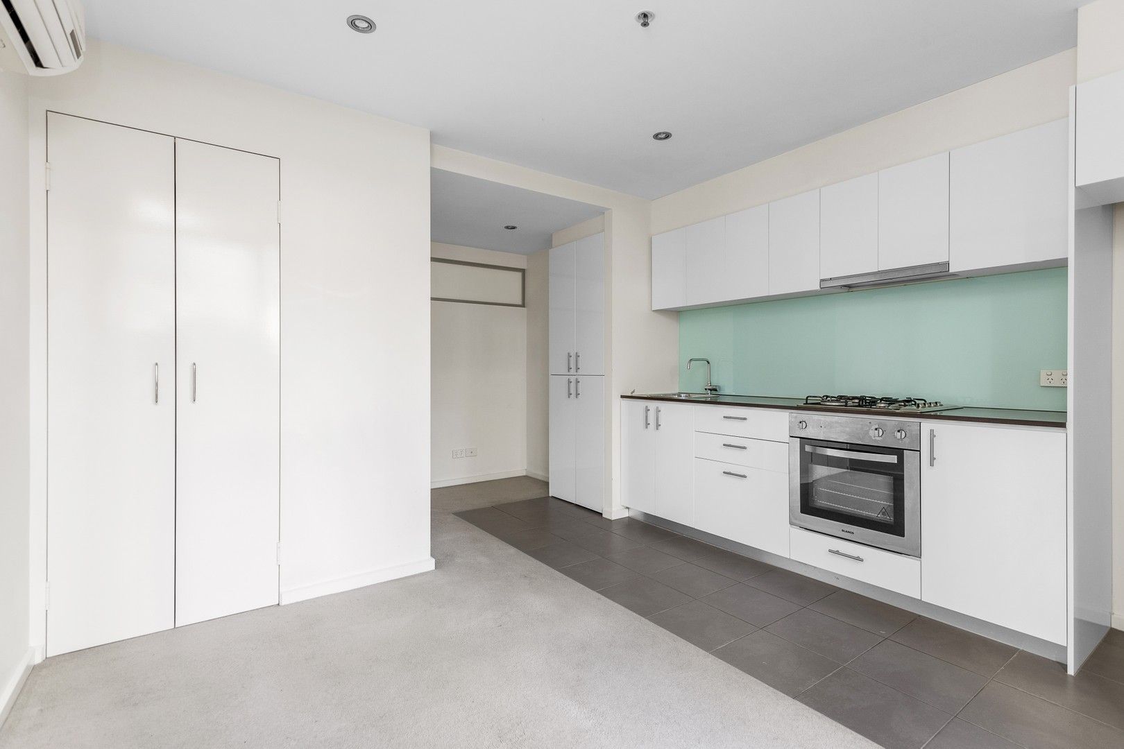 1 bedrooms Apartment / Unit / Flat in 204/8 Exploration Lane MELBOURNE VIC, 3000