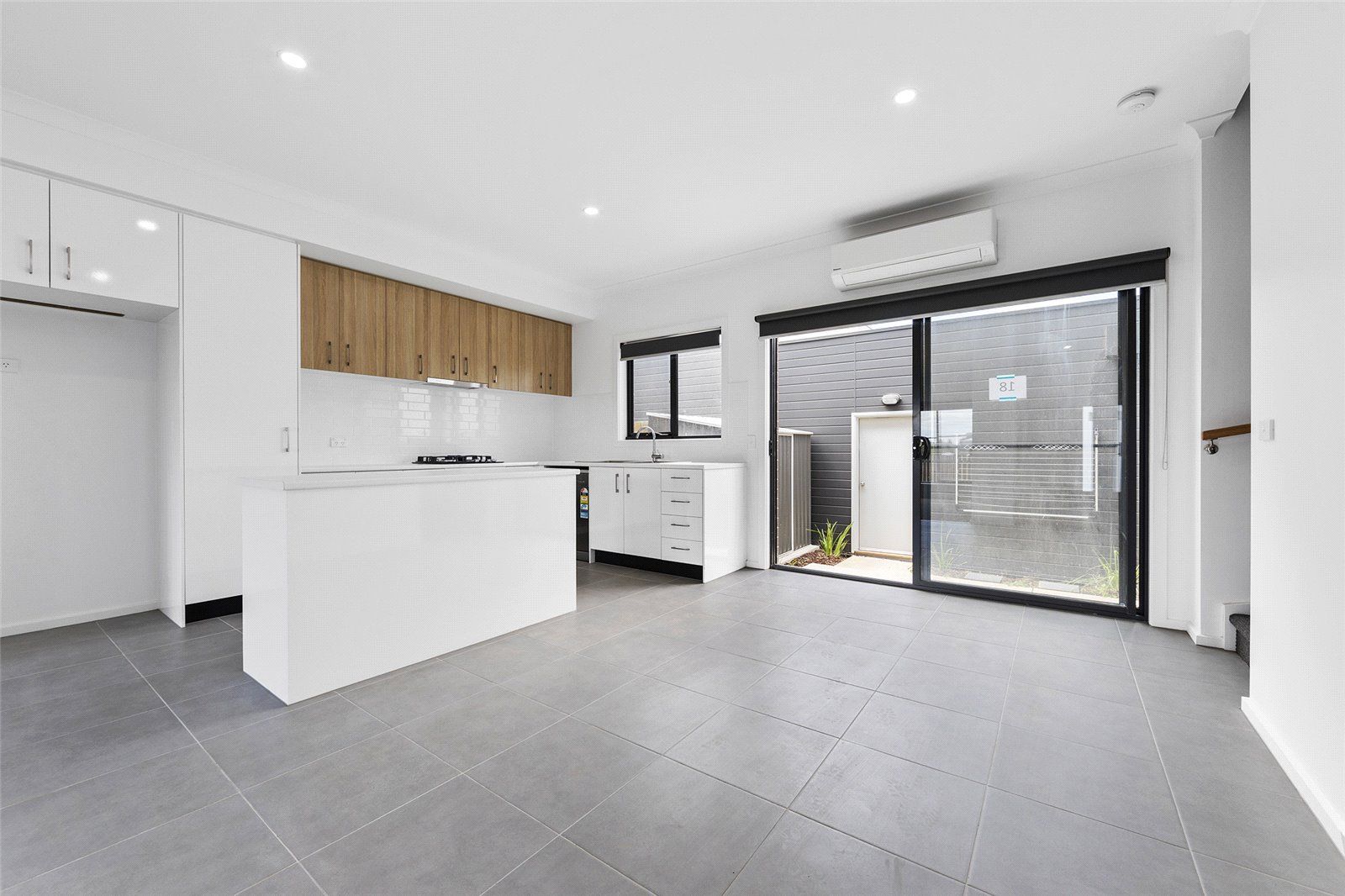 36 Kimzy Circuit, Werribee VIC 3030 Townhouse For Rent 385 Domain