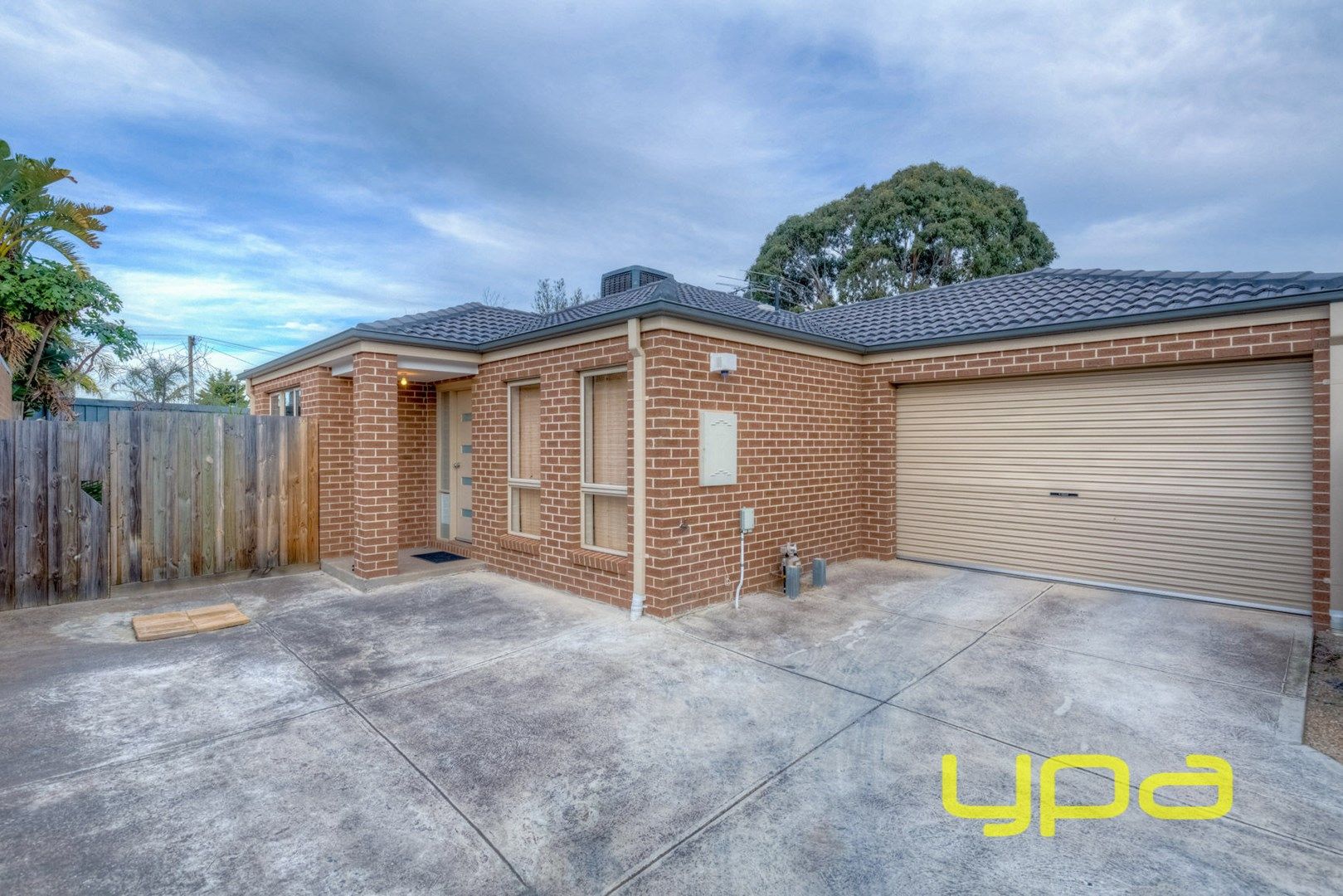 2 bedrooms House in 2/12 Waratah Street MELTON SOUTH VIC, 3338