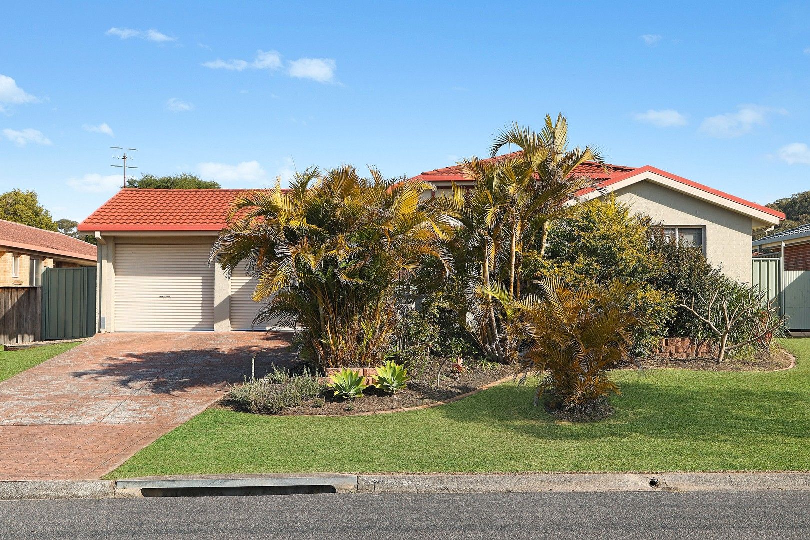 22 Jacana Close, Tumbi Umbi NSW 2261, Image 0