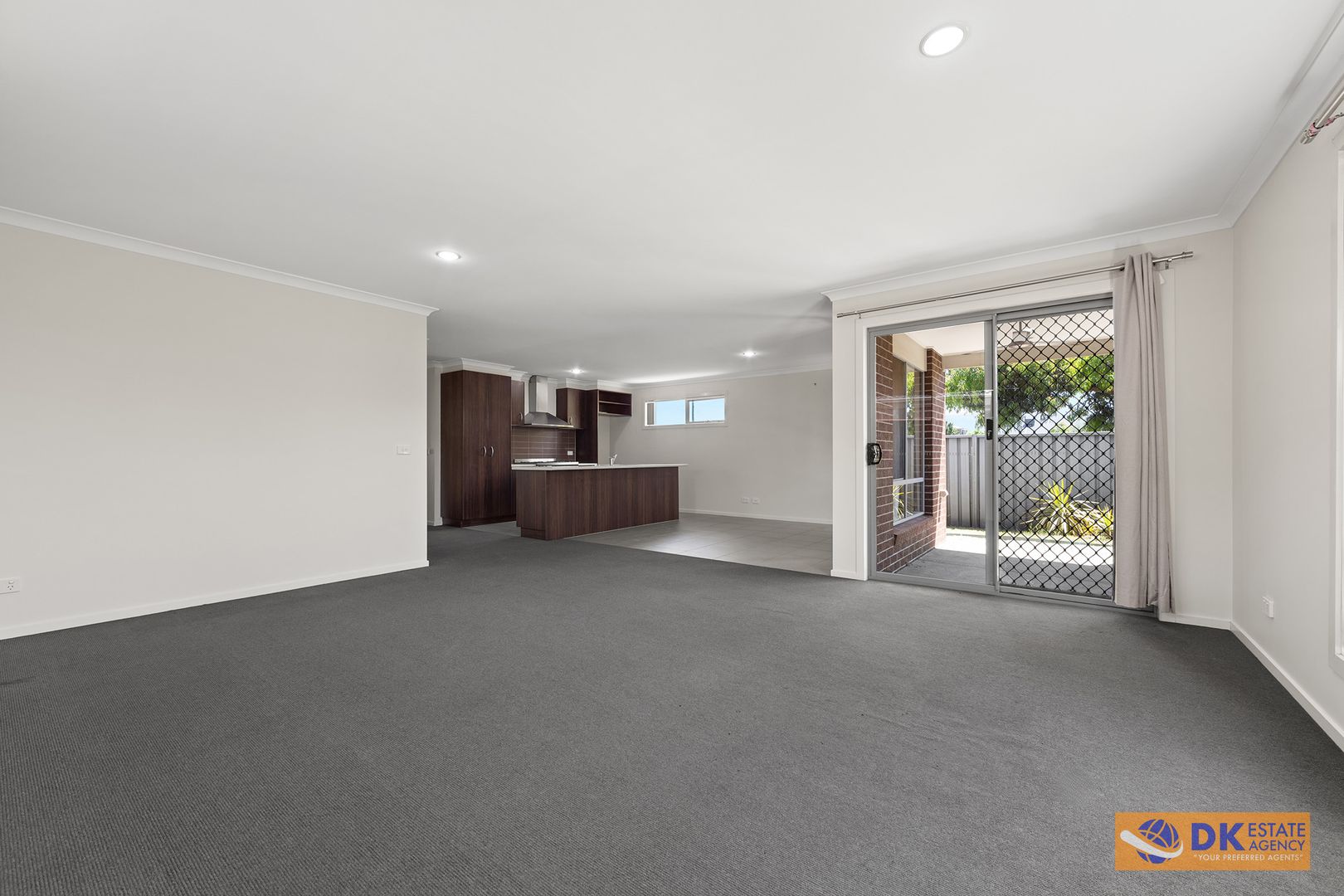 8 Yandee Court, Truganina VIC 3029, Image 2