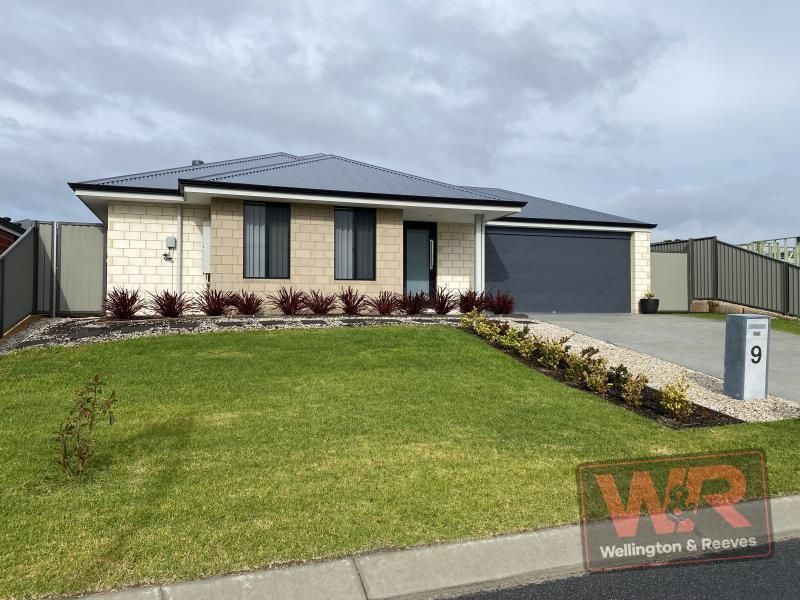 4 bedrooms House in 9 Barambah Circuit BAYONET HEAD WA, 6330