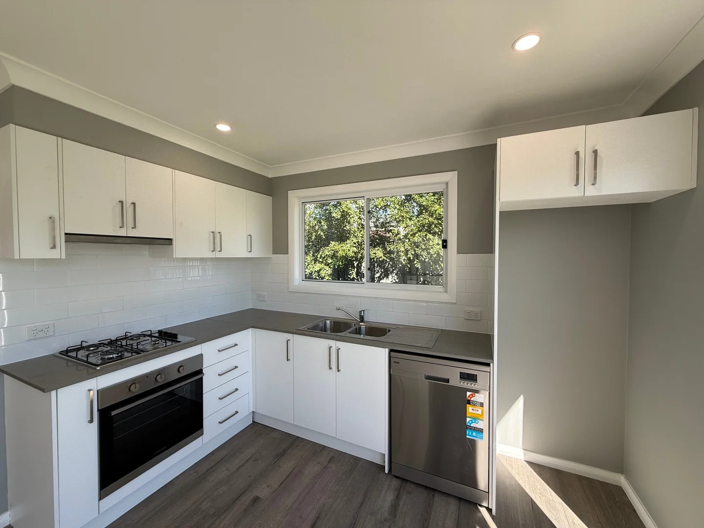 Additional image 3 of 54a Dalnott Road, Gorokan NSW 2263